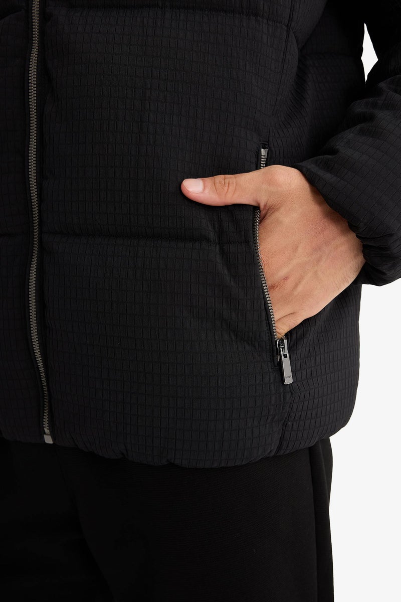 ديفاكتو جاكيت بامب شتوي قصة عادية بياقة عالية - Image 5